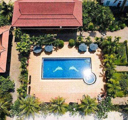 ดารารังสี อังกอร์ โฮเต็ล Hotel เสียมราฐ ภายนอก รูปภาพ