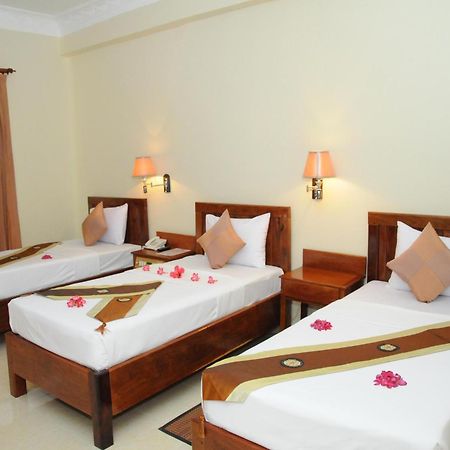 ดารารังสี อังกอร์ โฮเต็ล Hotel เสียมราฐ ภายนอก รูปภาพ