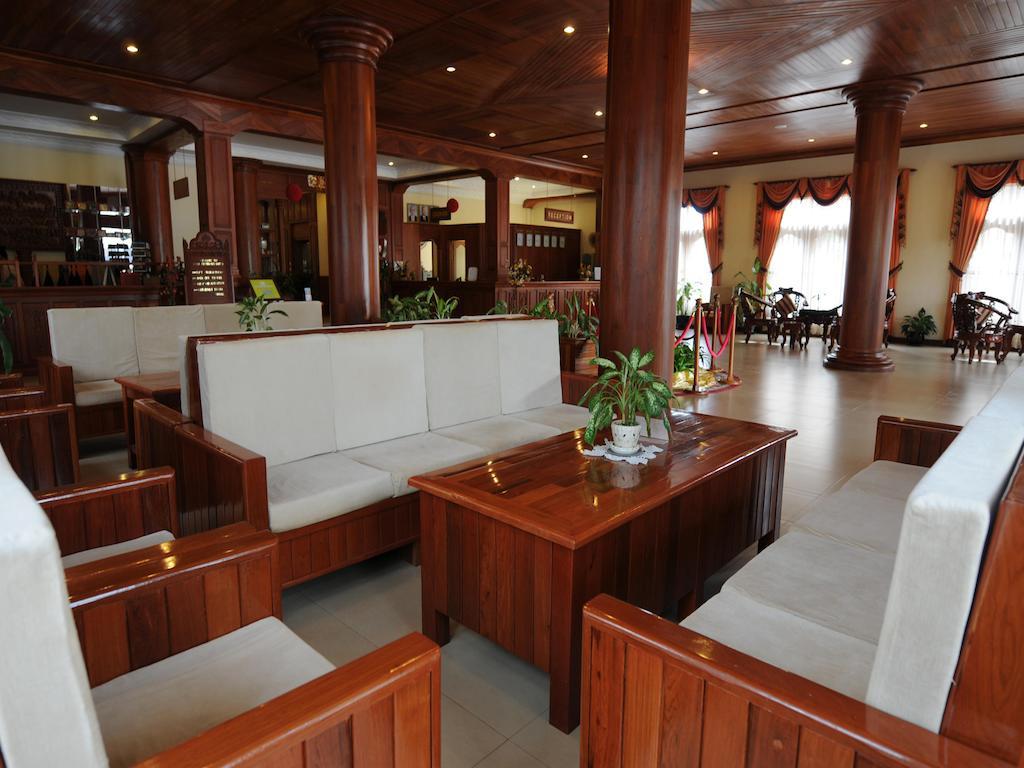 ดารารังสี อังกอร์ โฮเต็ล Hotel เสียมราฐ ภายนอก รูปภาพ
