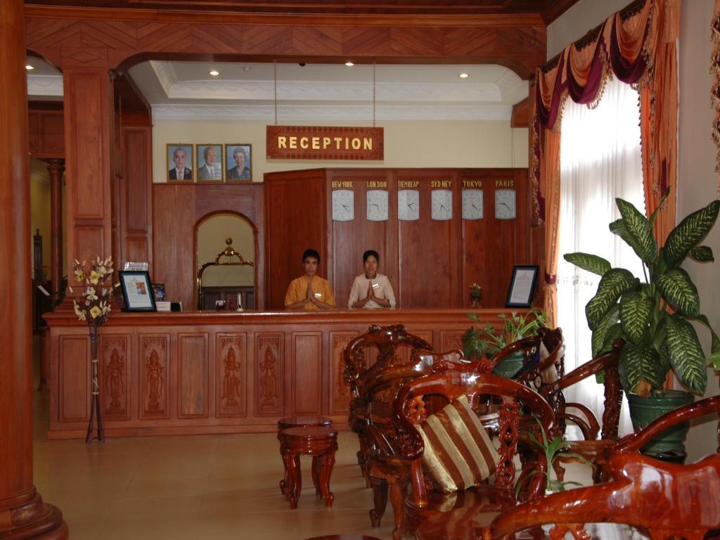 ดารารังสี อังกอร์ โฮเต็ล Hotel เสียมราฐ ภายนอก รูปภาพ