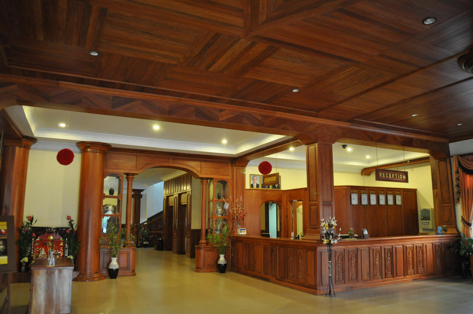 ดารารังสี อังกอร์ โฮเต็ล Hotel เสียมราฐ ภายนอก รูปภาพ
